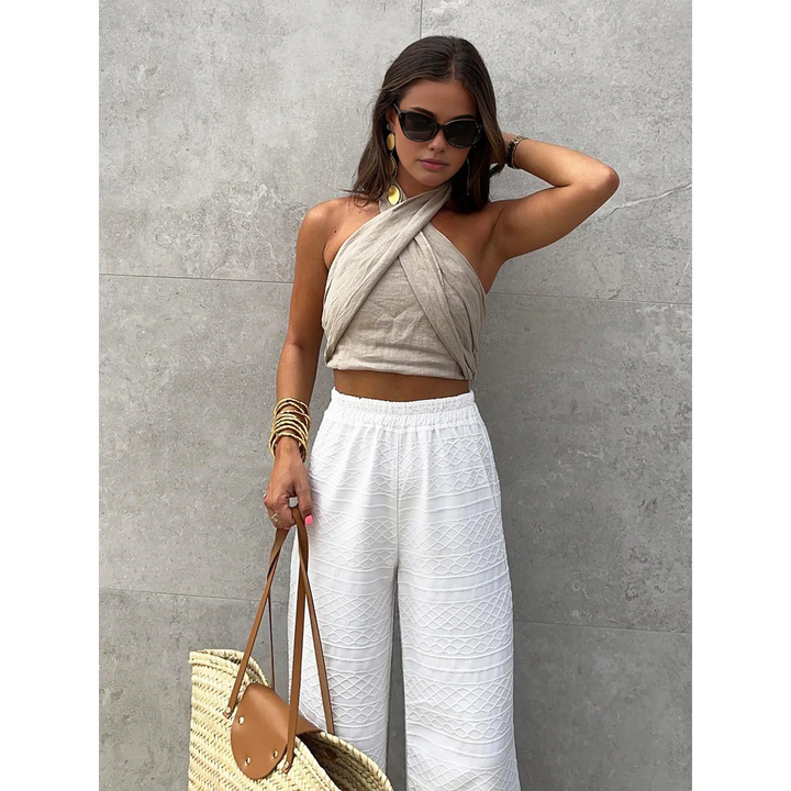 Women Solid Crisscross Halter Neck Sleeveless Crop Top