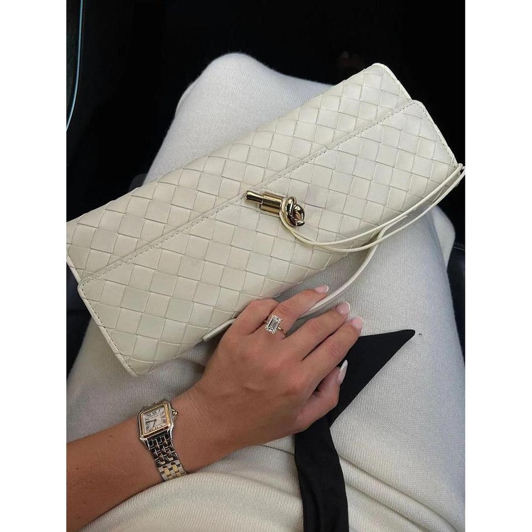 Women Handbag Woven Texture Flap Closure